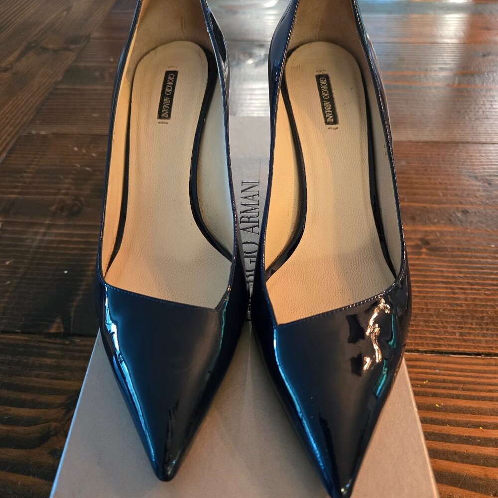 Giorgio Armani Navy pumps size 38